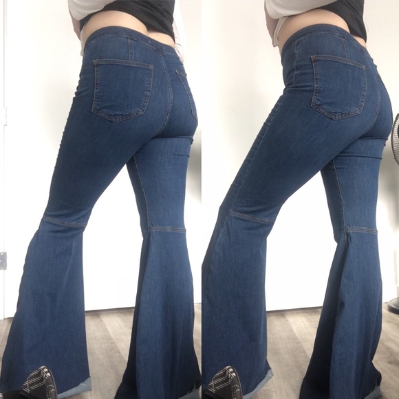 Free People Bell Bottom Jeans - Picture 1 of 4